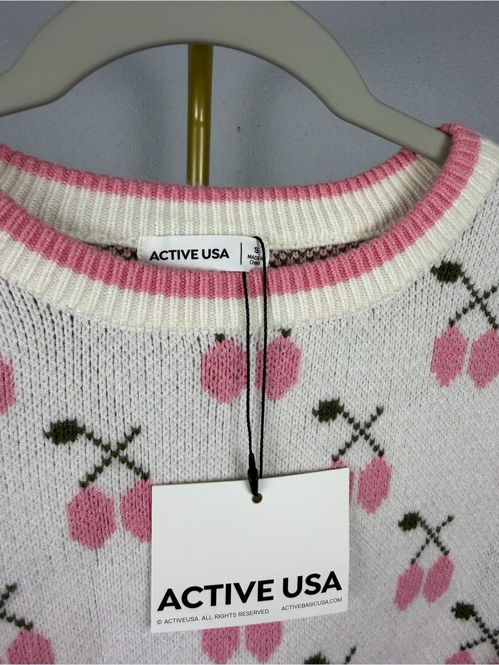 NWT Active USA Cherry Jacquard Sweater Top Pink White Size S - Picture 2 of 4